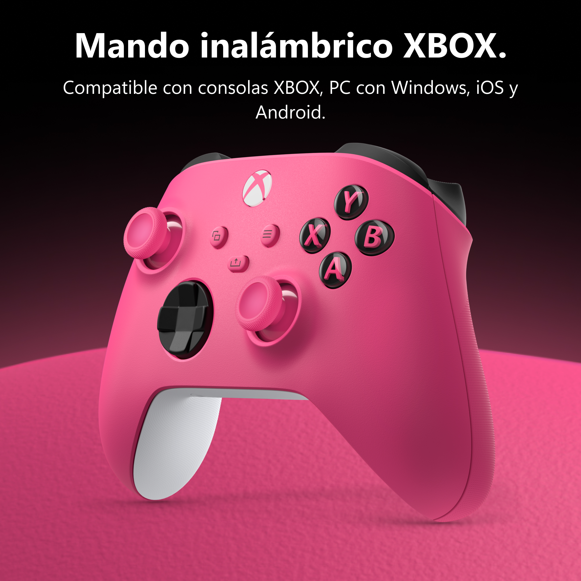 Mando inalámbrico Xbox rosa sobre fondo rosa con texto arriba.