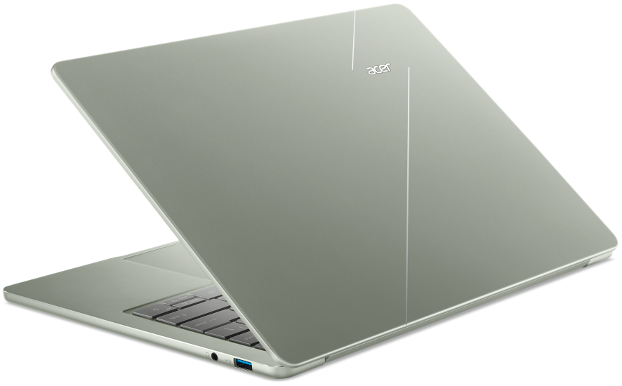 Zárt szürke Acer laptop fehér háttérrel, kissé megdöntve.