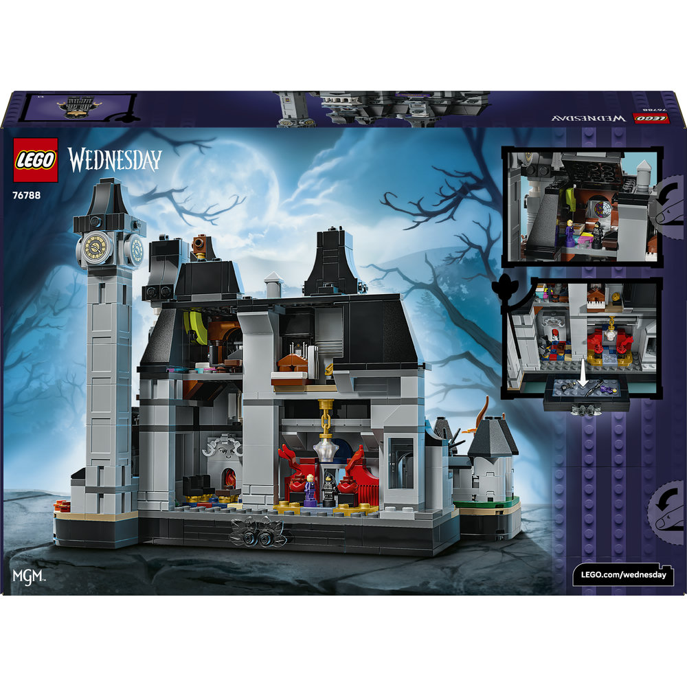 LEGO Wednesday Setbox mit einem gothischen Gebäude, Uhrenturm und zwei Minifiguren vor einem Vollmond.
