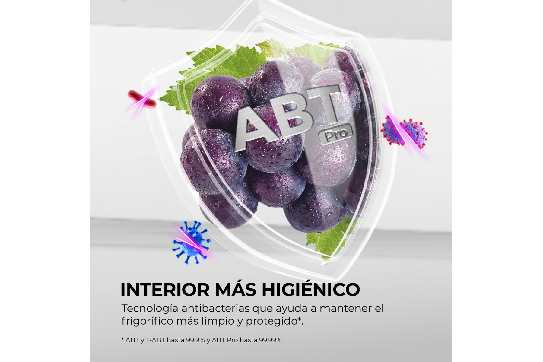 Un escudo protector sobre uvas moradas repele gérmenes, promoviendo un frigorífico más higiénico.