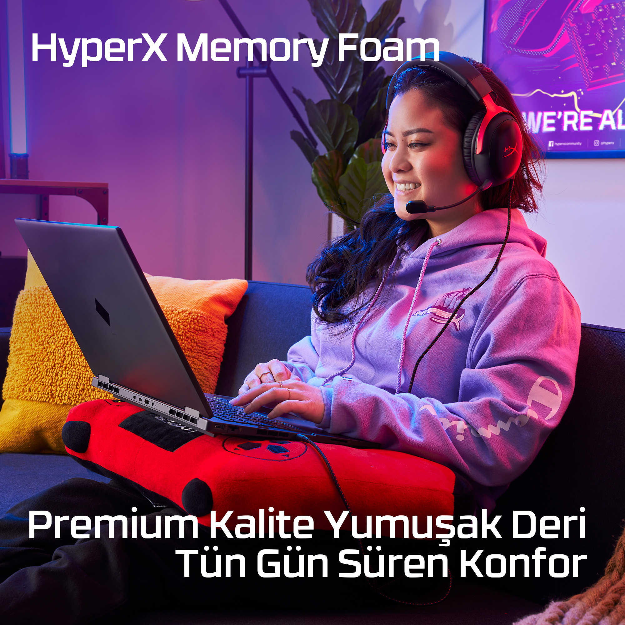 HYPERX Cloud III Red Headset 727A9AA Kablolu Kulak Üstü Kulaklık Siyah Kırmızı