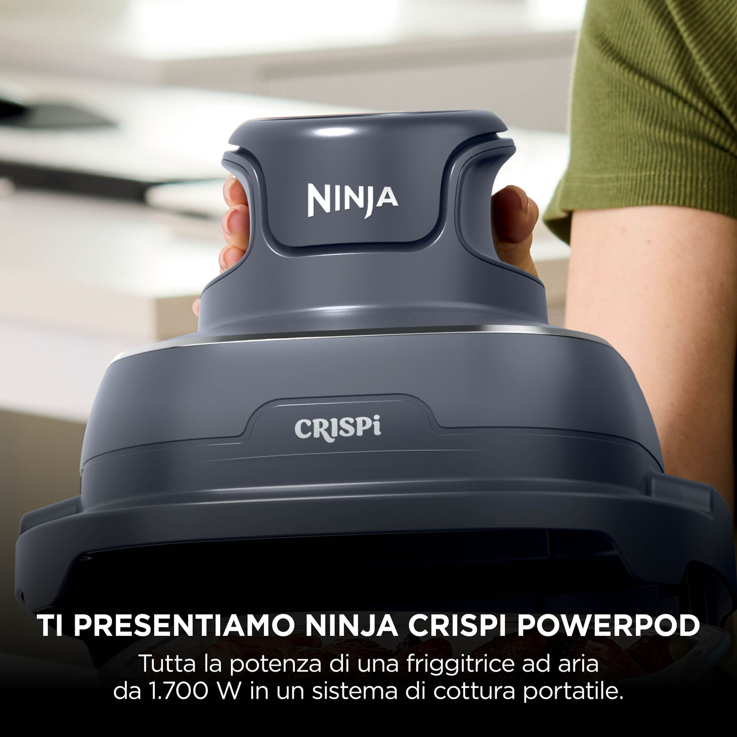 NINJA CRISPI PORTATILE 4 IN 1 FRIGGITRICE AD ARIA, capacità 3,8 l, Max potenza 1700 W, 4 programmi a 185 °C, Blu cyber