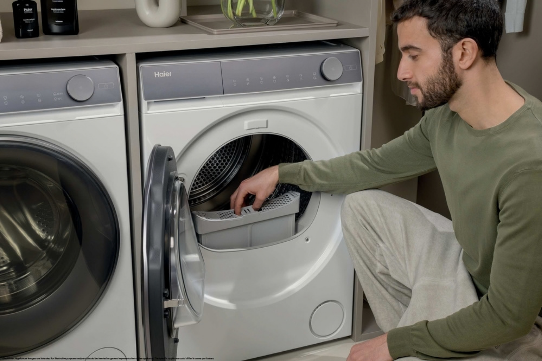 Secadora bomba de calor Haier HD100-C367AU1, 10 kg, 14 programas, Wi‑Fi y Bluetooth, I‑Refresh, Blanco