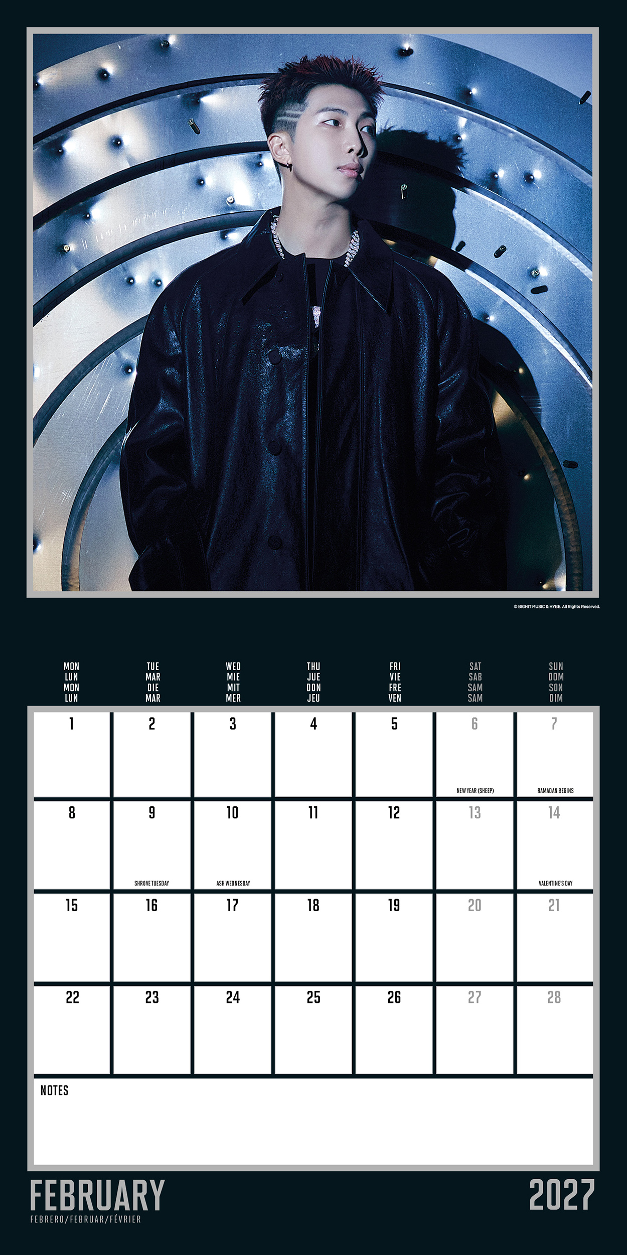 BTS - Official 2027 Calendar - négyzet alakú naptár