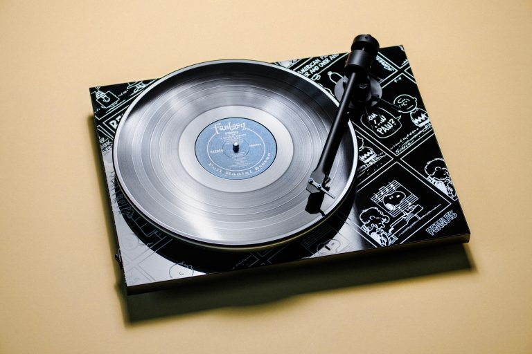 PRO-JECT Peanuts Turntable, 75 Jahre Peanuts Special