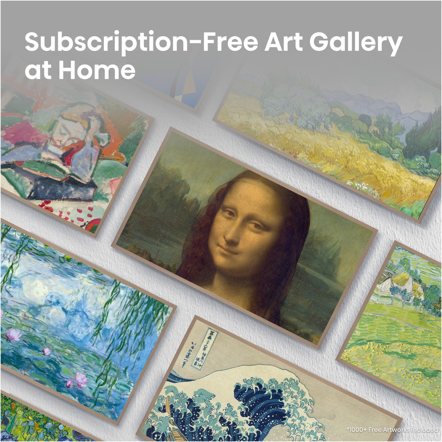 Vari dipinti incorniciati su una parete tra cui la Monna Lisa, le Ninfee e La grande onda.