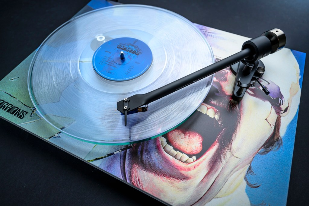 PRO-JECT ART SCORPIONS TURNTABLE