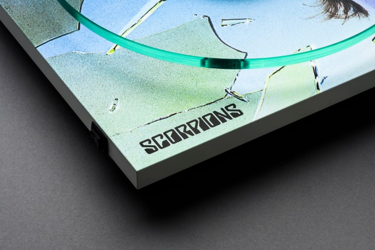 PRO-JECT ART SCORPIONS TURNTABLE