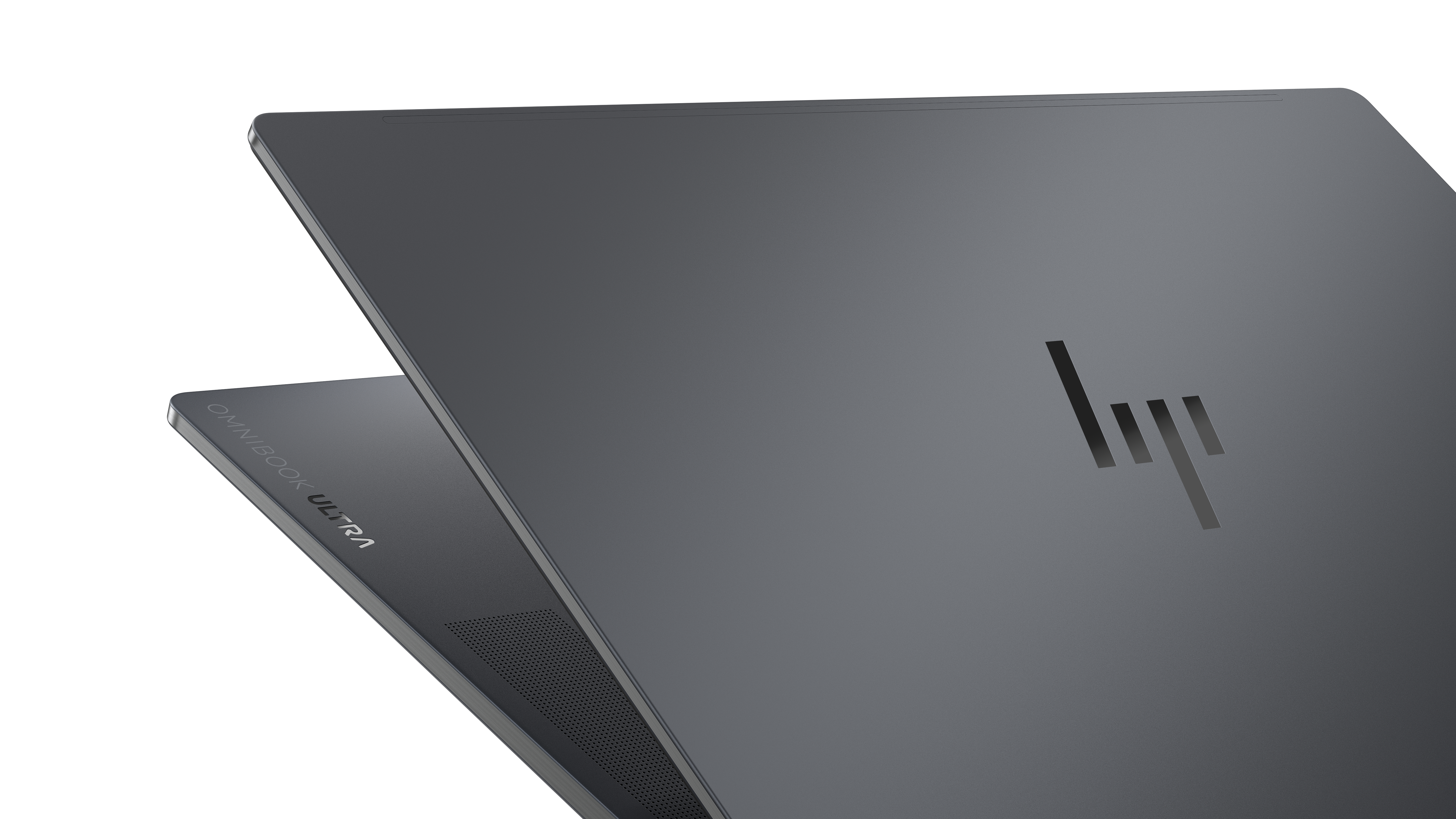 Dunkelgrauer Laptop im Profil mit HP-Logo und OmniBook Ultra-Schriftzug auf weißem Hintergrund.