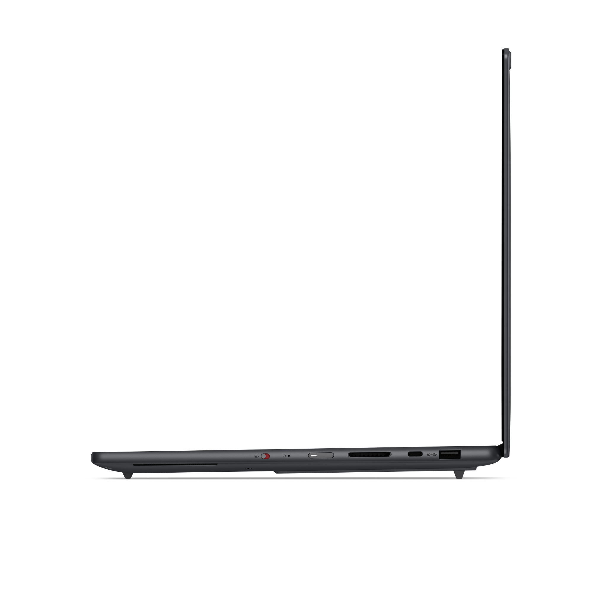 Seitenansicht eines dunklen Laptops mit Anschlüssen, Einschalttaste und zwei Standfüßen vor weißem Hintergrund.