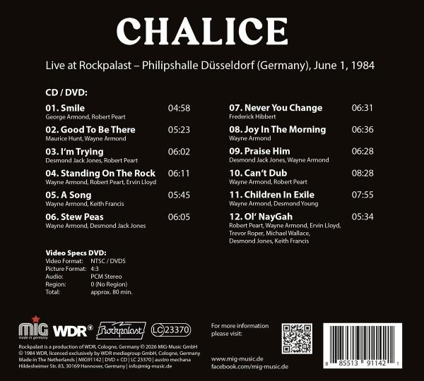 Rückseite einer Musik-CD mit Tracklist, Konzertdetails, Logos und Barcode auf schwarzem Hintergrund.