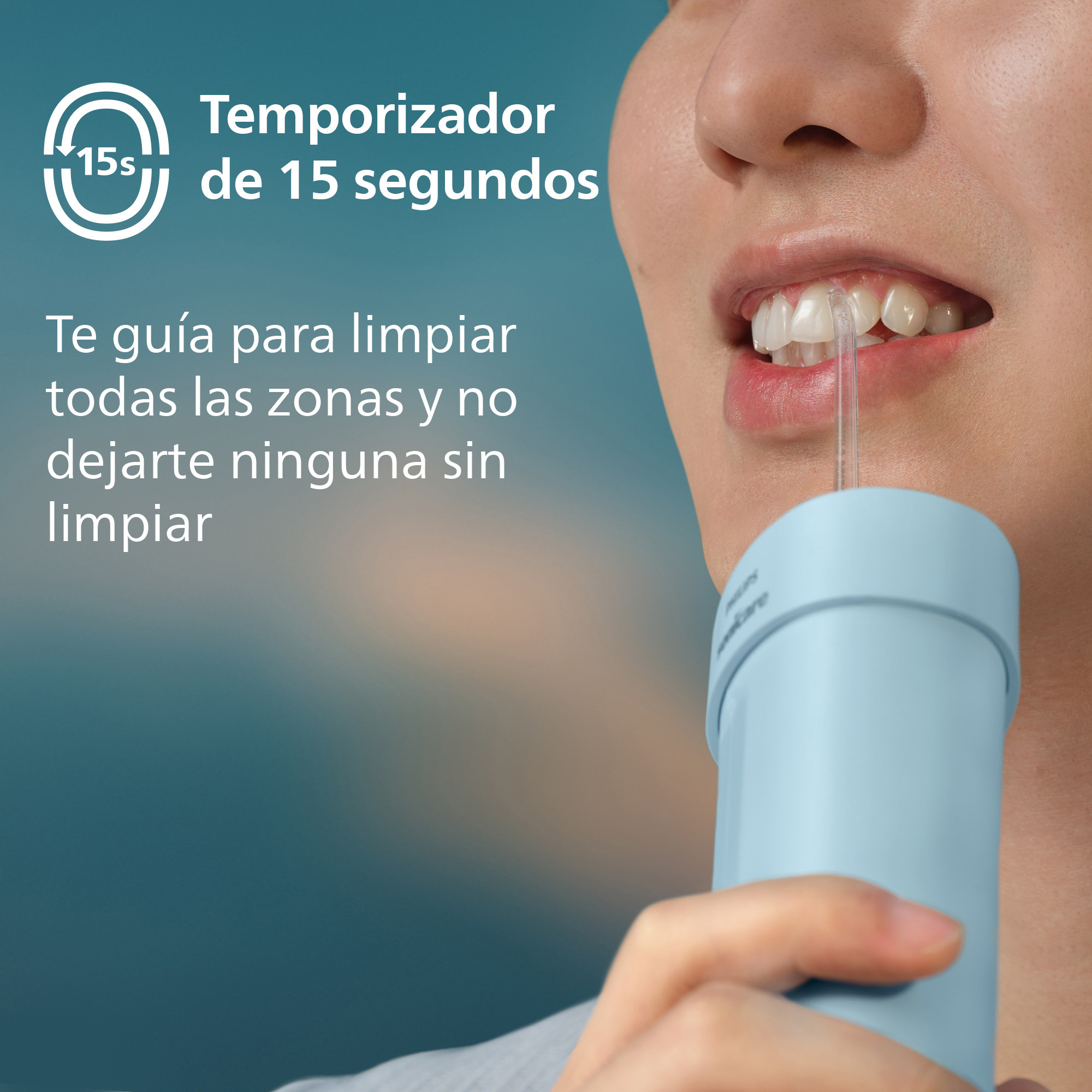 Una persona usa un irrigador bucal azul, con texto a la izquierda.