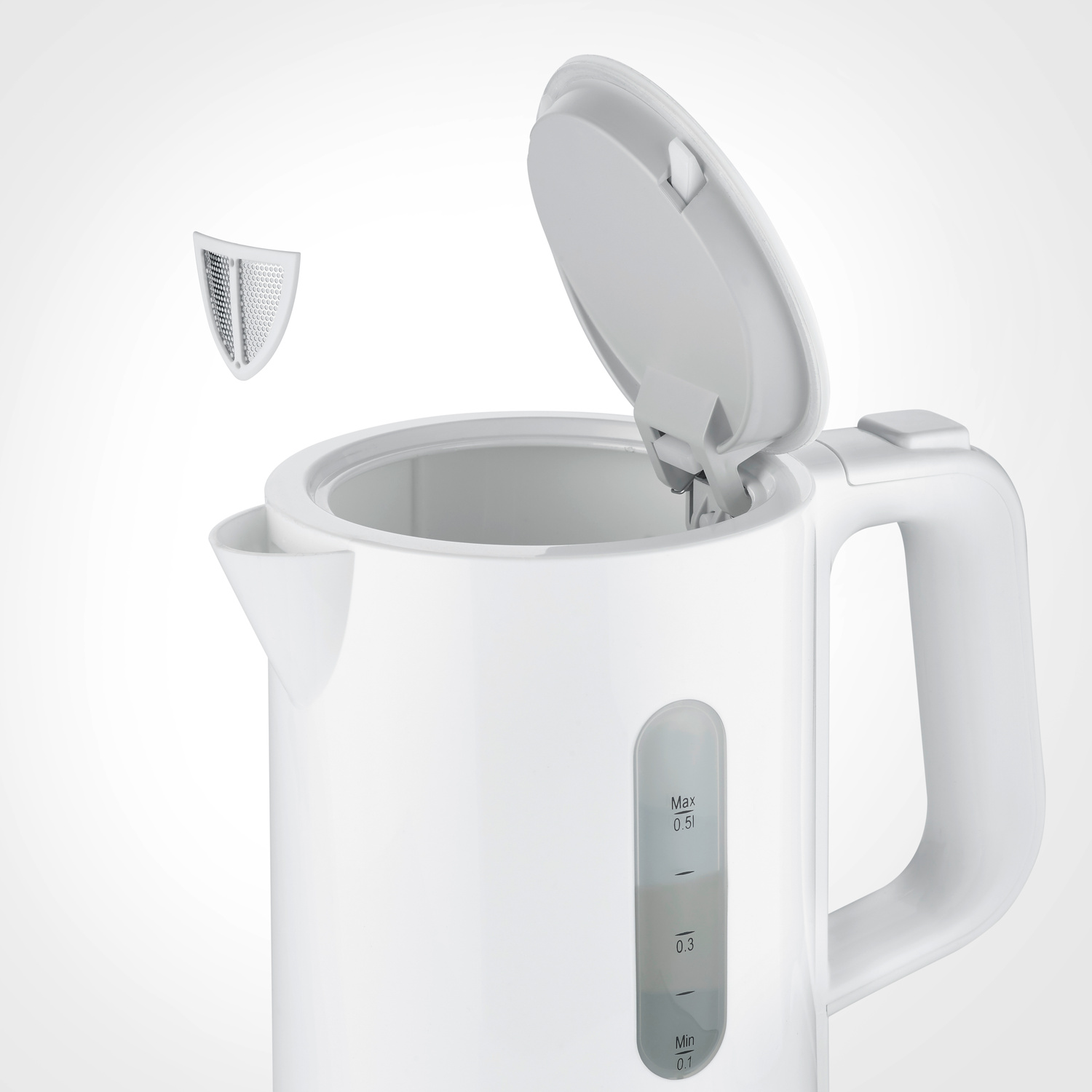 Bollitore elettrico bianco con coperchio aperto e filtro rimovibile accanto su sfondo grigio.