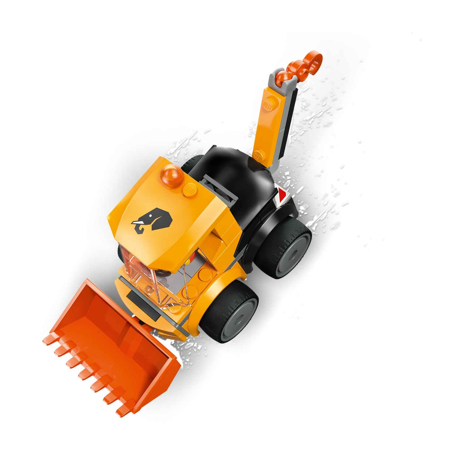 Un bulldozer LEGO arancione e nero visto dall'alto su sfondo bianco con schizzi d'acqua.
