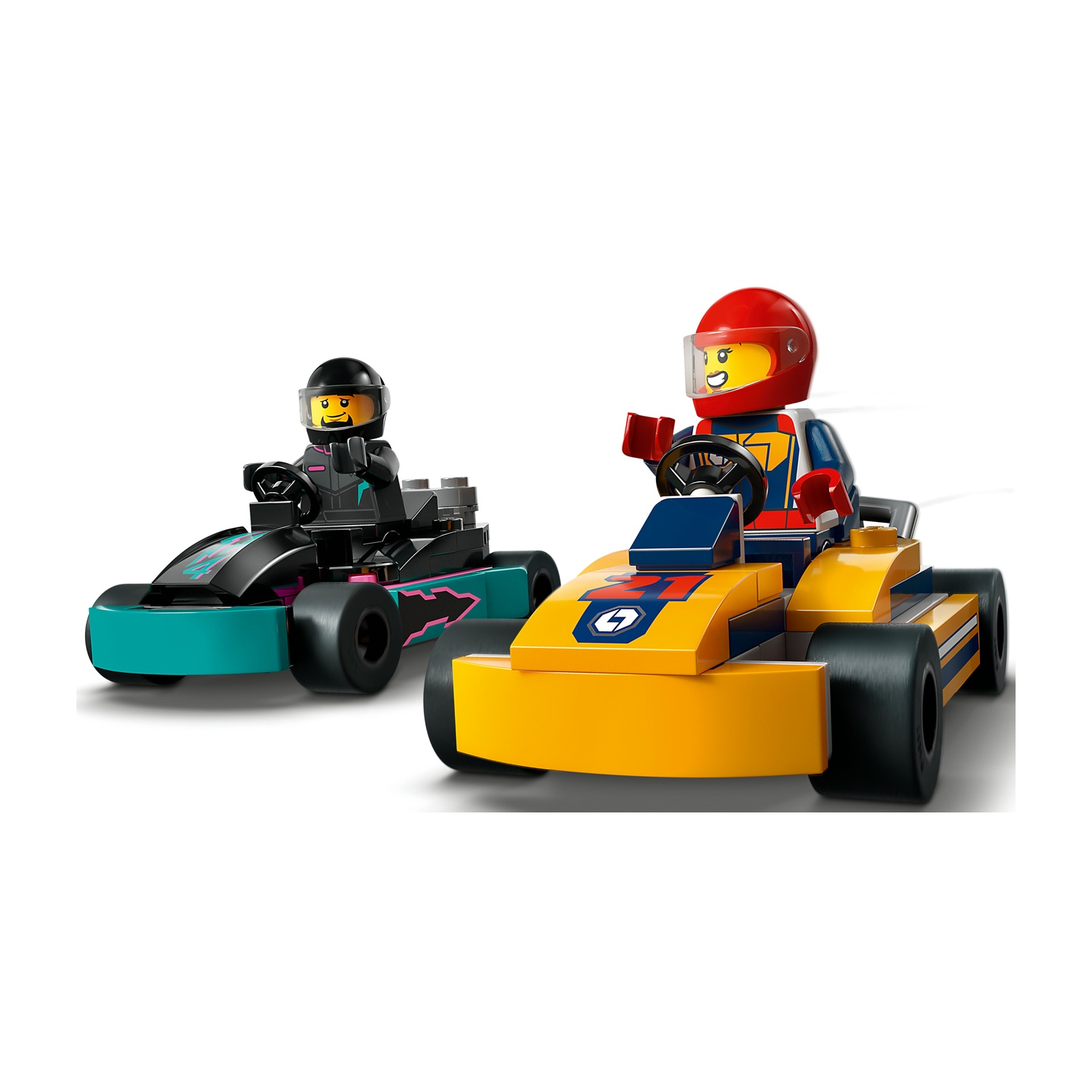 Due minifigure LEGO guidano kart colorati su uno sfondo bianco.