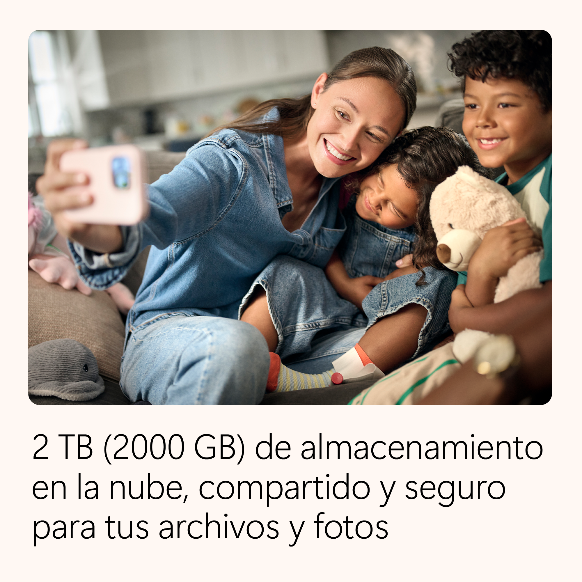 Microsoft 365 Familia, 12 meses, Hasta 6 pers, Aplicaciones Premium Office, 2 TB almacenamiento, Para PC/Mac/Android/iOS (Código de descarga)
