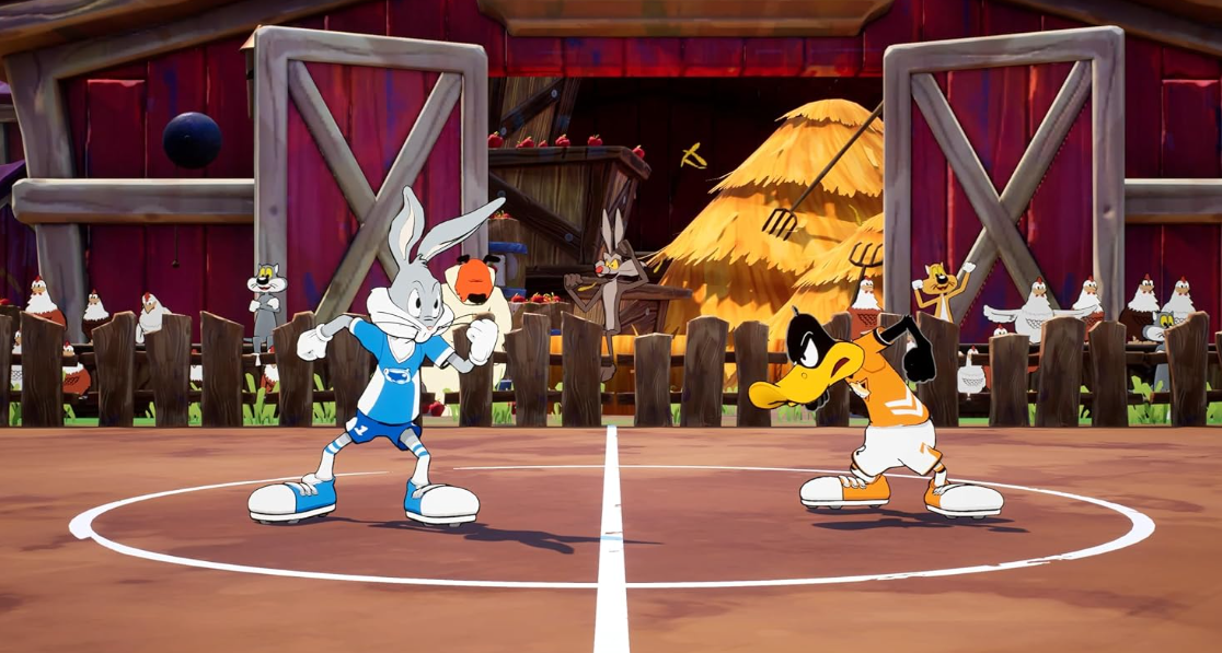Bugs Bunny und Daffy Duck stehen auf einem Sportplatz vor einer Scheune.