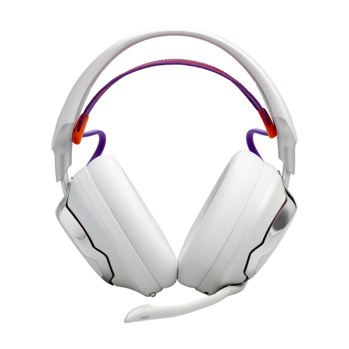 Auriculares de juego blancos con micrófono y diadema morada sobre fondo negro.