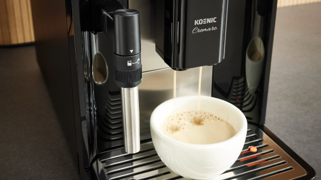 Ekspres ciśnieniowy KOENIC Cremaro KCAM 1518026 B Moc 1725W 15 bar Cold Brew Czarny