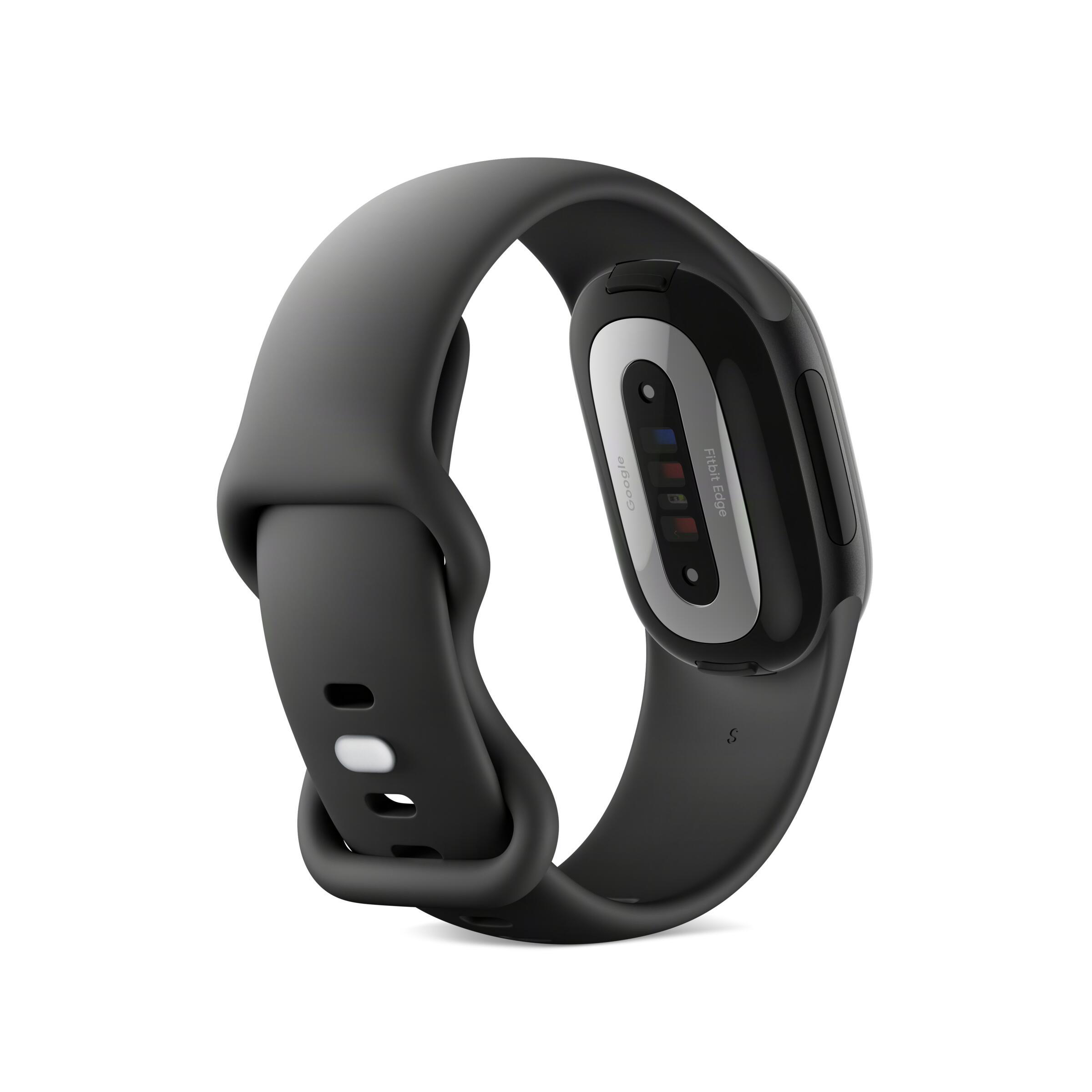 Rückansicht eines schwarzen Fitnessarmbands mit Sensor und Silikonarmband auf weißem Hintergrund.