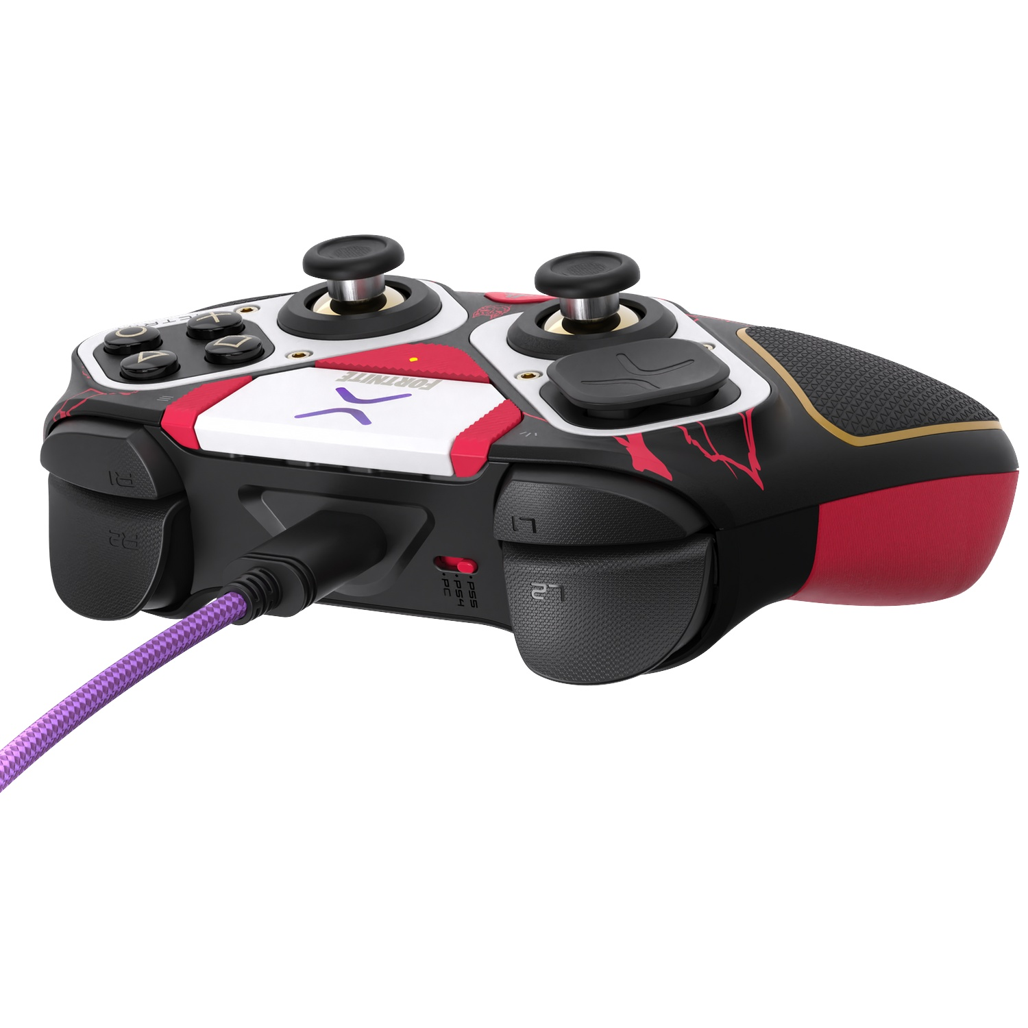 Une manette de jeu noire, blanche et rouge connectée par un câble tressé violet sur fond blanc.