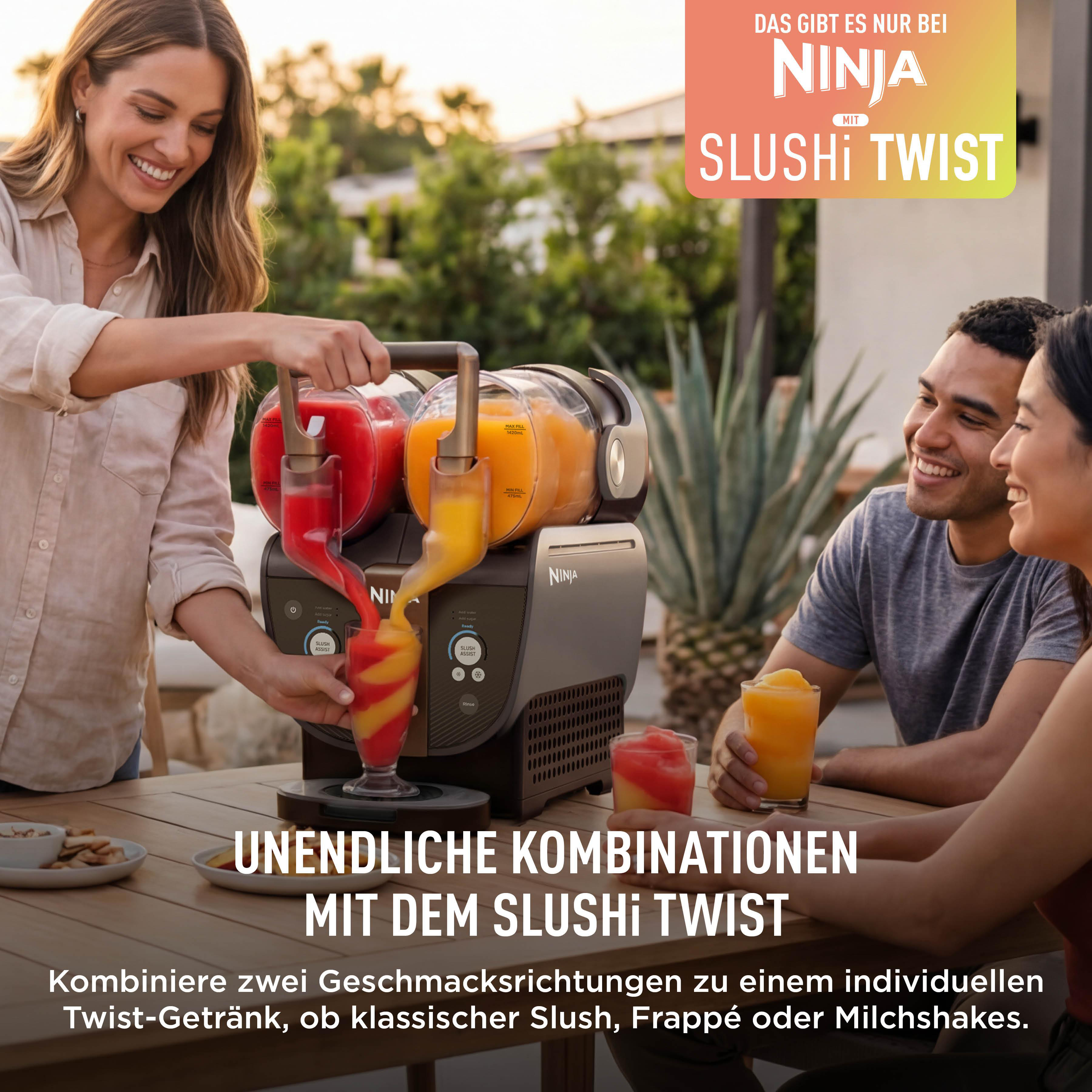 Eine Frau serviert eine farbenfrohe Slush-Mischung aus einer Ninja-Maschine für glückliche Freunde im Freien.