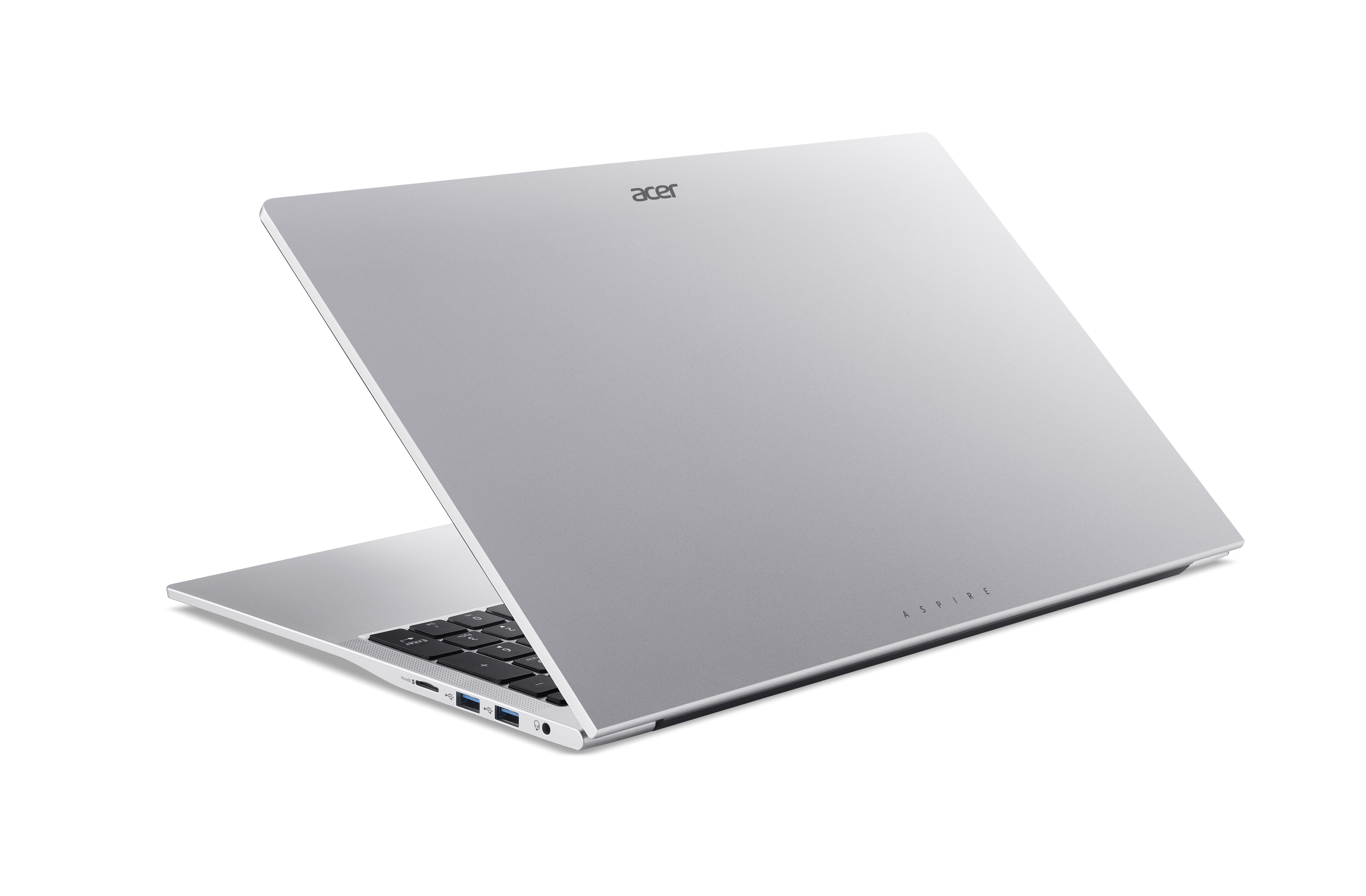 Silberner Acer Aspire Laptop in Dreiviertelansicht mit schwarzem Hintergrund.