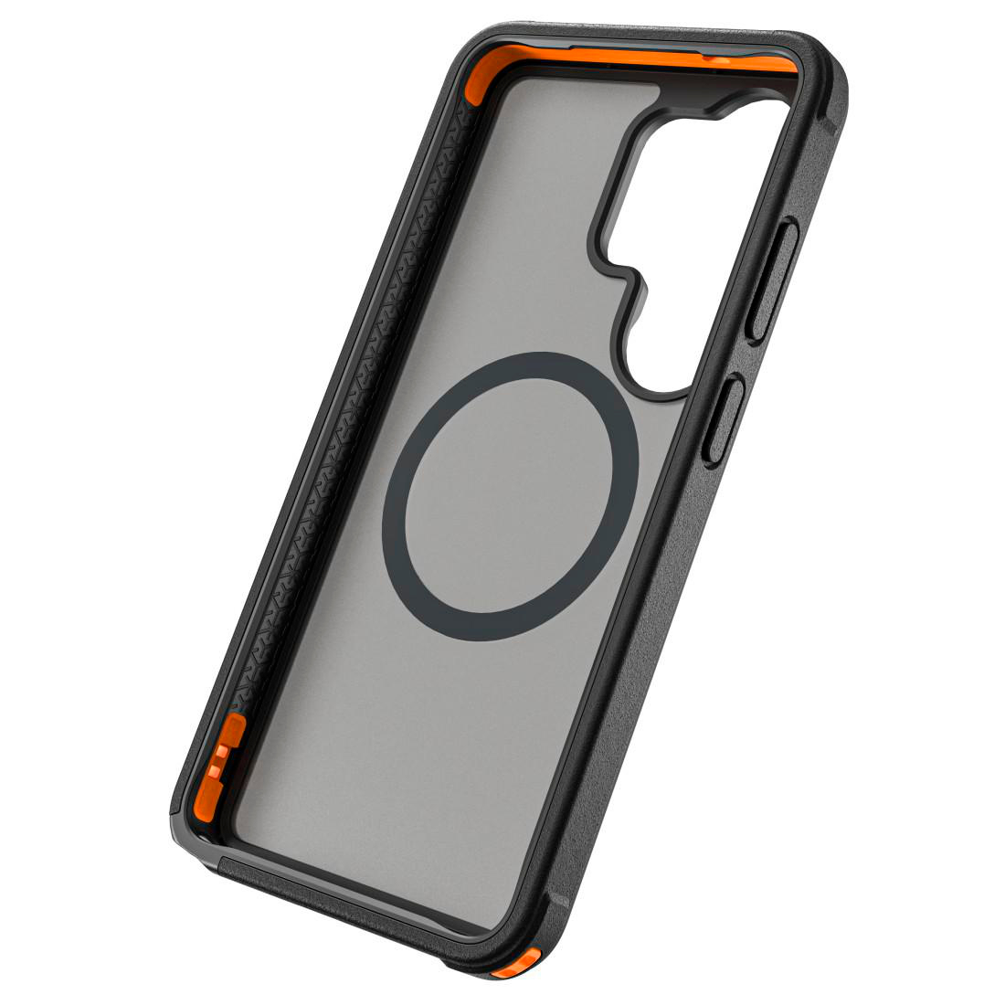 Eine schwarze und orangefarbene Smartphone-Schutzhülle mit MagSafe-Ring und Kameraausschnitt vor weißem Hintergrund.