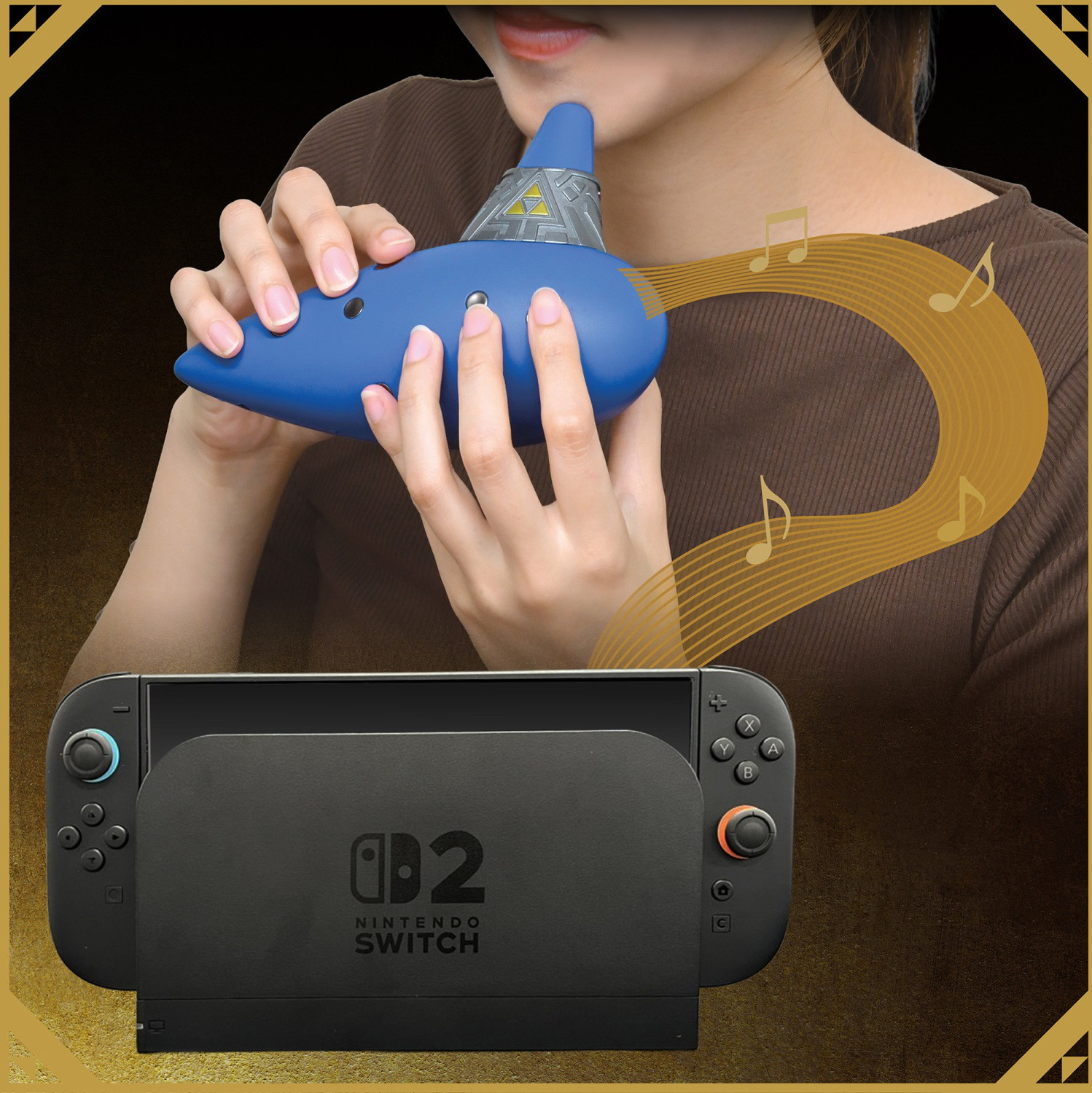 Eine Person spielt eine blaue Zelda-Okarina mit Musiknoten, über einer Nintendo Switch Konsole.