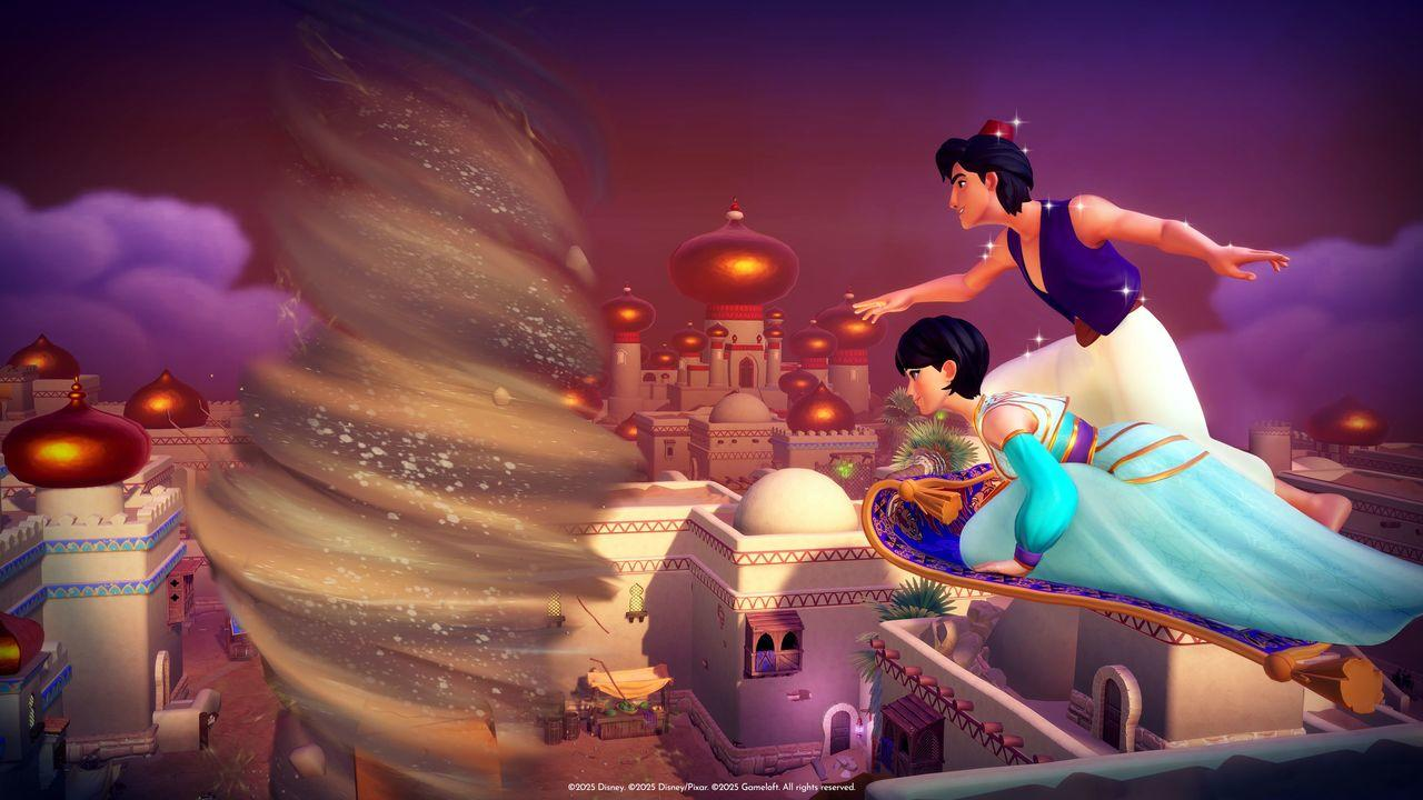 Aladdin und ein Mädchen fliegen auf einem Zauberteppich über eine Stadt, während ein Sandsturm naht.