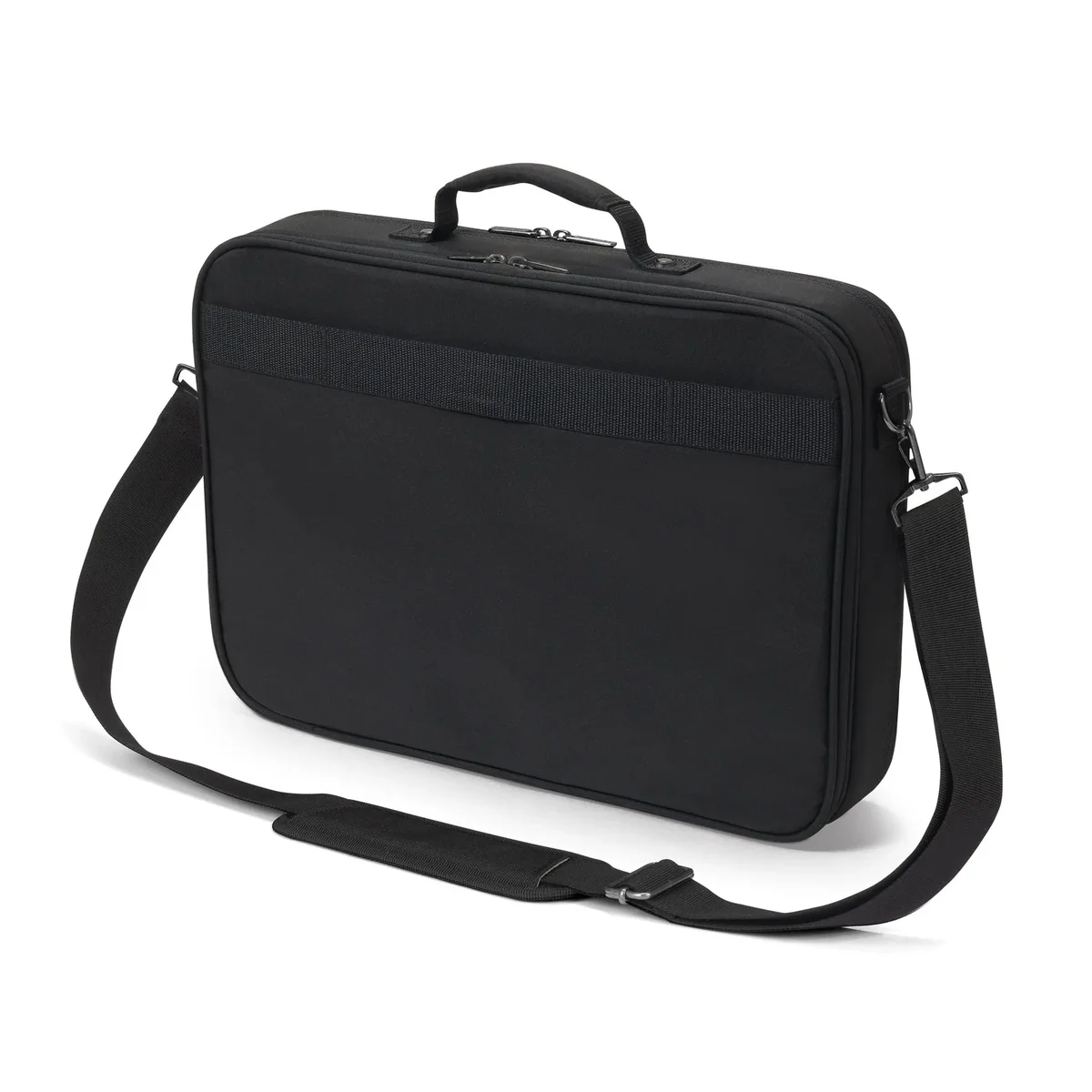 Egy fekete laptoptáska fogantyúval és állítható vállpánttal fehér háttér előtt.