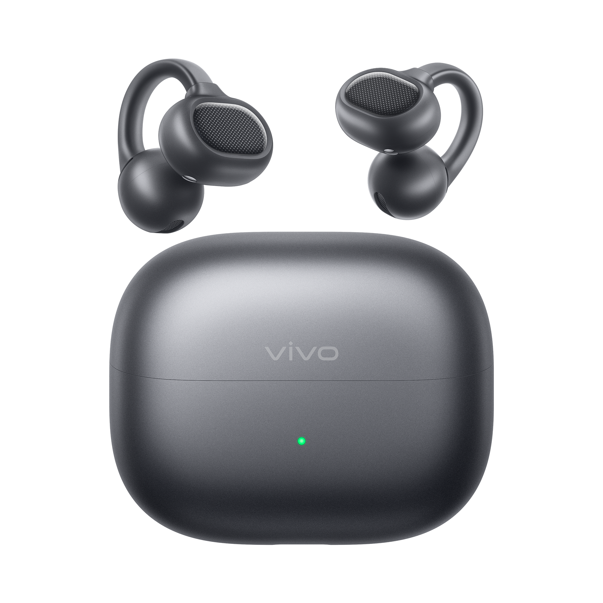 Auriculares de clip vivo de color gris oscuro colocados sobre su estuche de carga cerrado en un fondo negro.