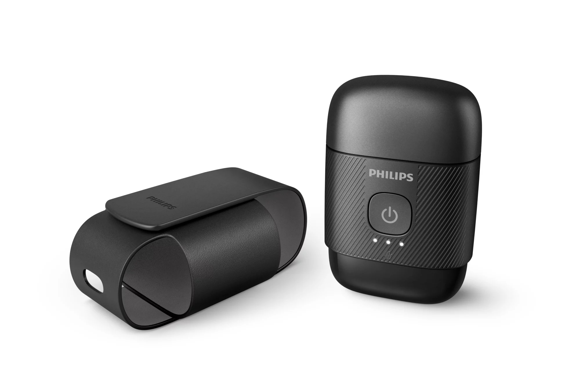 Un dispositivo Philips negro con un botón de encendido y un indicador LED junto a una funda de cuero negra sobre fondo blanco.