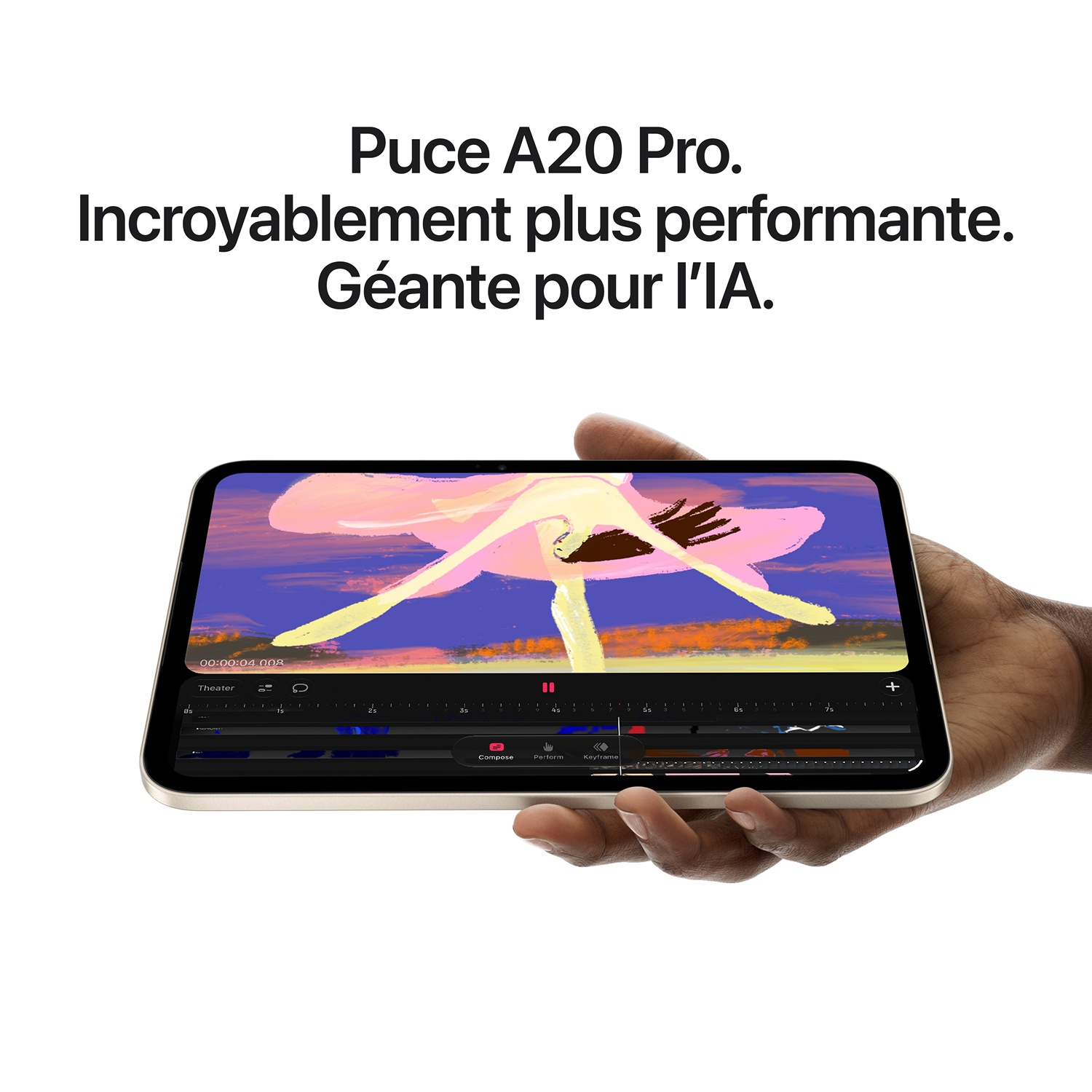 Main tenant une tablette avec application de montage, texte sur la puce A20 Pro.