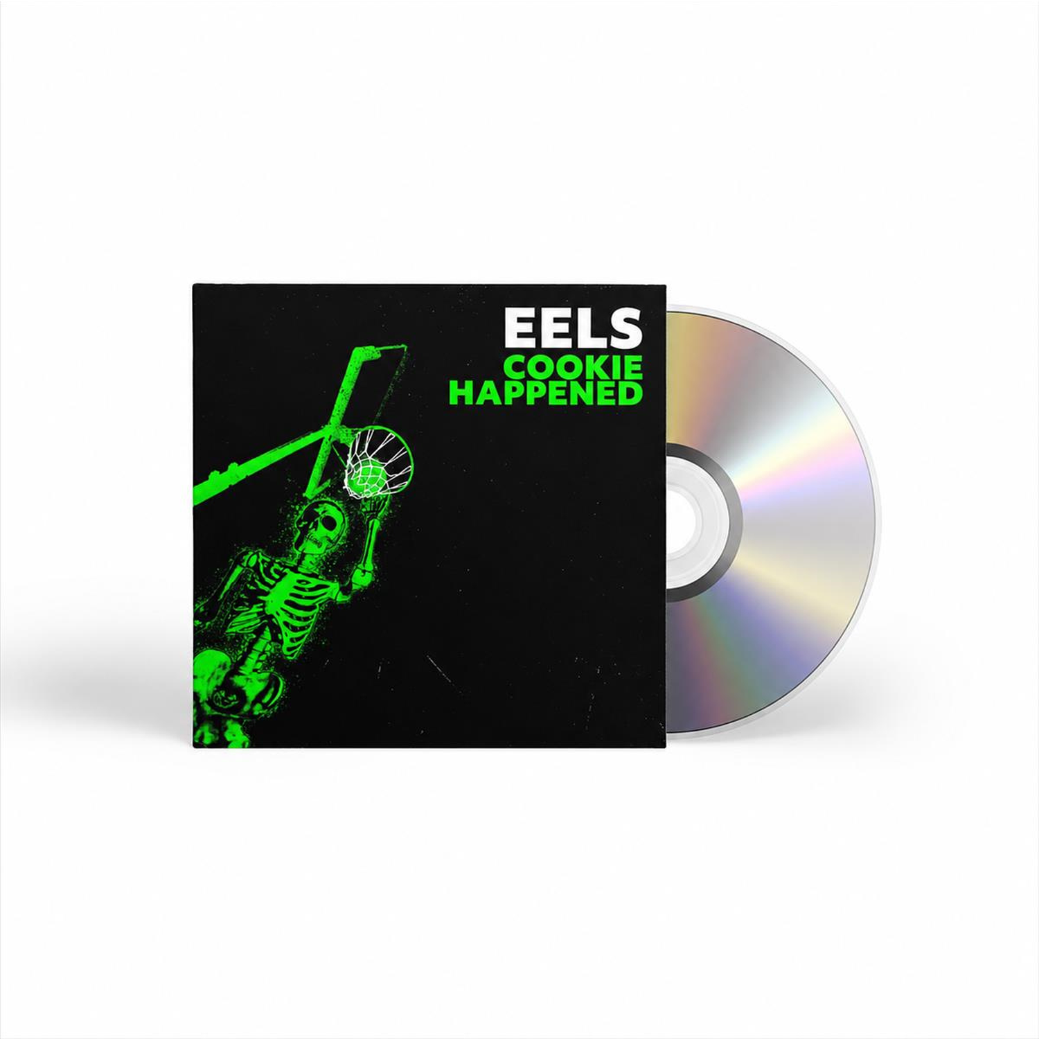 Cd-doosje met zwarte hoes, groen skelet en tekst, naast een glimmende cd.