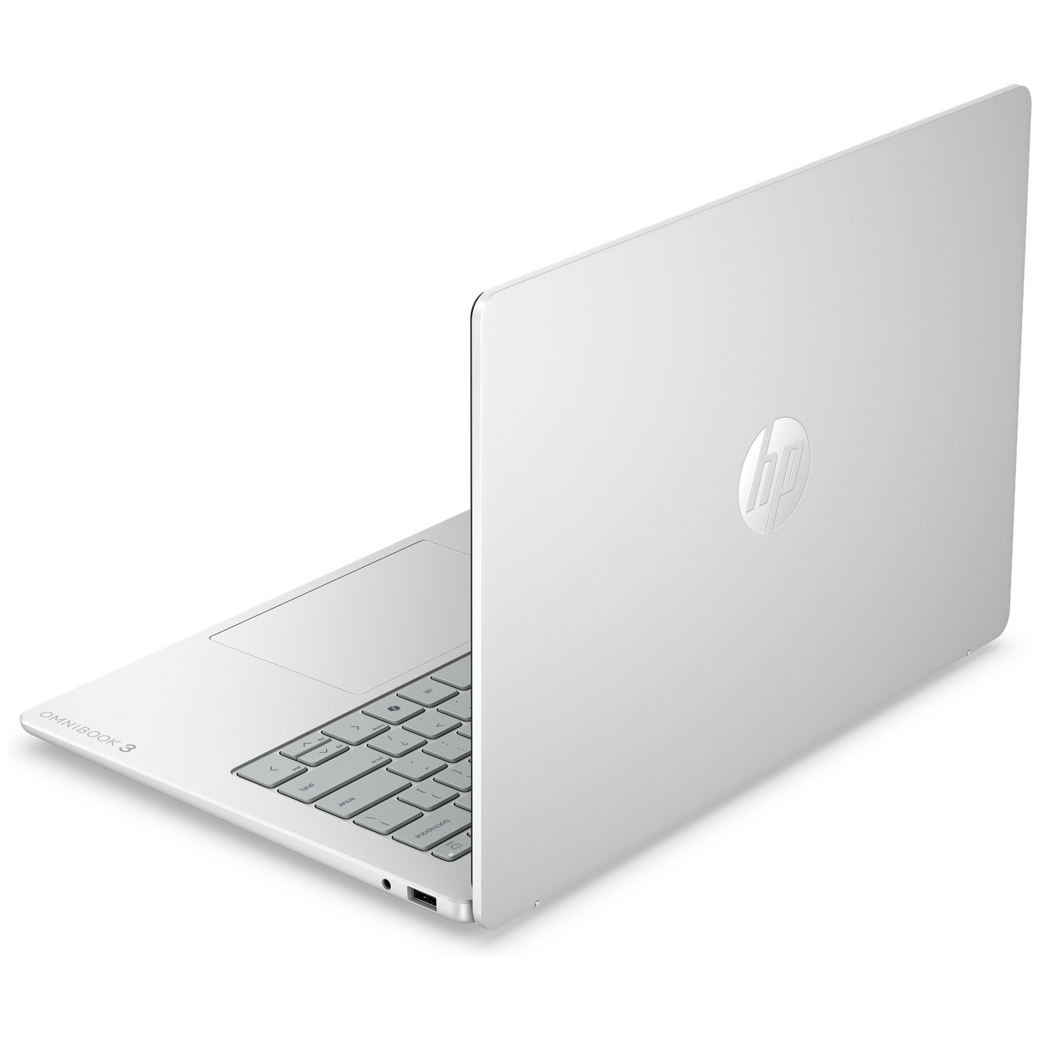 Een zilveren HP Omnibook 3 laptop op een wit oppervlak, met het toetsenbord en scherm licht gekanteld.