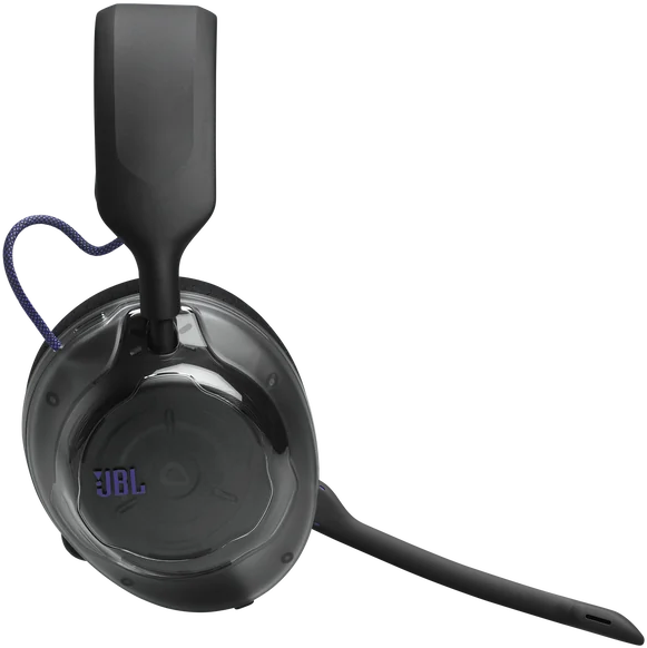 Fekete JBL gamer headset mikrofonnal és átlátszó fülhallgatóval fekete háttér előtt.