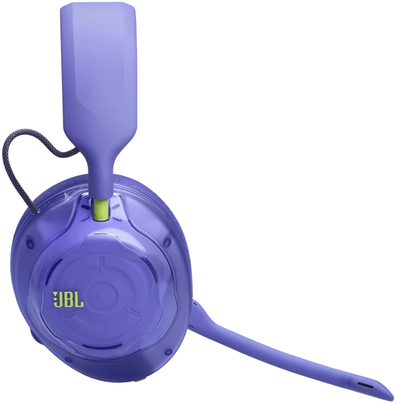 Lila JBL gamer headset mikrofonnal, fekete háttérrel.