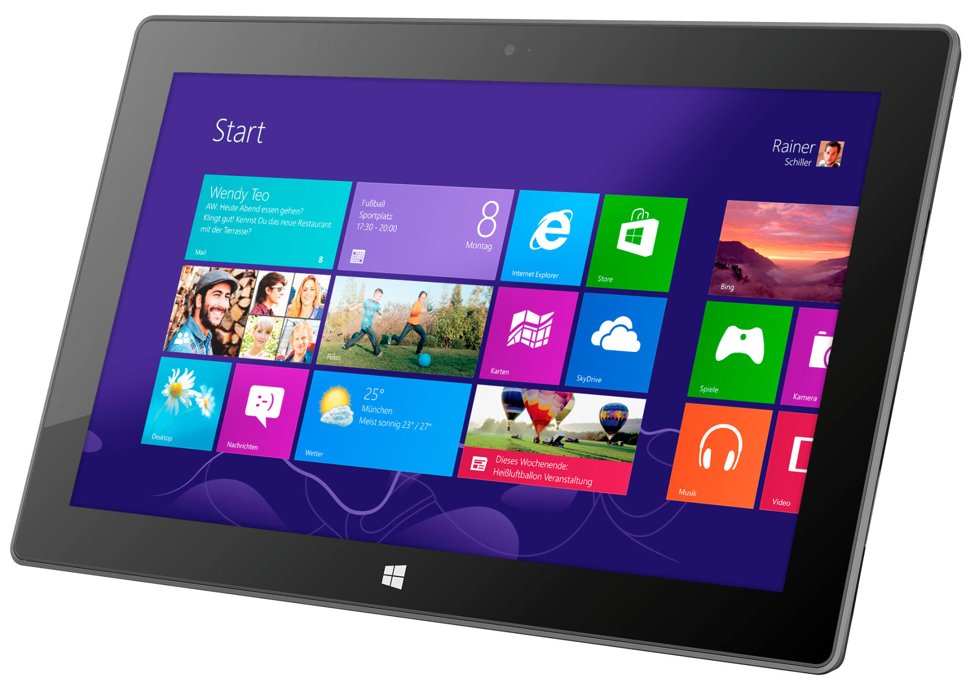 Tablet-Bildschirm mit Windows 8-Oberfläche. Enthält Kacheln für Apps wie Mail, Wetter, Nachrichten und Store. Desktop-Hintergrund.