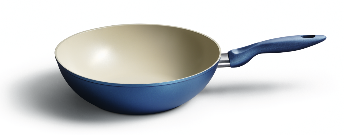 Eine blaue Wok-Pfanne mit cremefarbenem Innenraum und langem Griff, isoliert auf weißem Hintergrund.