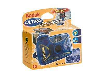Kodak Ultra Sport wasserdichte Kamera in ihrer Box. Blaue Kamera und Box-Art.
