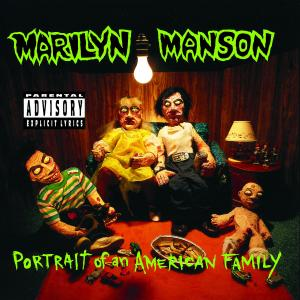 Albumcover mit Puppen, gedämpftem Licht und dem Namen des Künstlers.