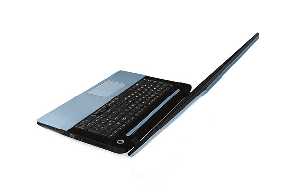 TOSHIBA Satellite S70-A-11E 17,3" i7 2,4 GHz 1 TB Laptop