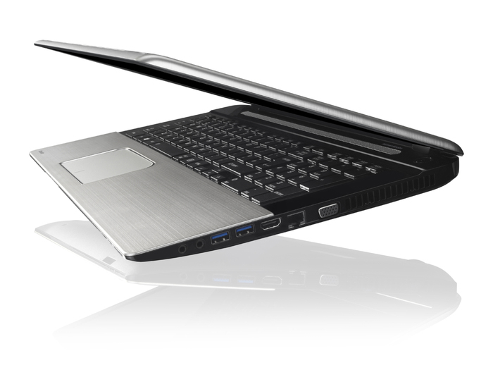 TOSHIBA Satellite S70-B-11J - 17,3 Zoll - Intel® Core™ i7 i7-4710HQ - 16 GB - 750 GB - AMD - Windows