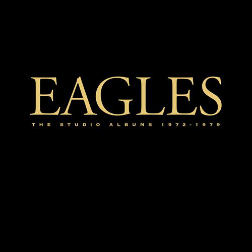 Eagles album borítója: arany szöveg fekete háttéren. 'EAGLES', 'THE STUDIO ALBUMS 1972-1979'.