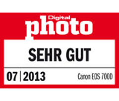 CANON EOS 700D Spiegelreflexkamera, 18 Megapixel, 18-135 mm Objektiv (IS), Schwarz