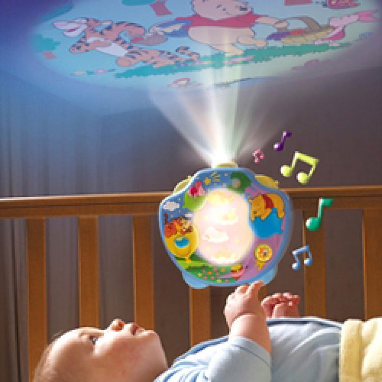 TRUST TOMY Pooh ile Işıklı Tatlı Rüyalar (0 ay +)