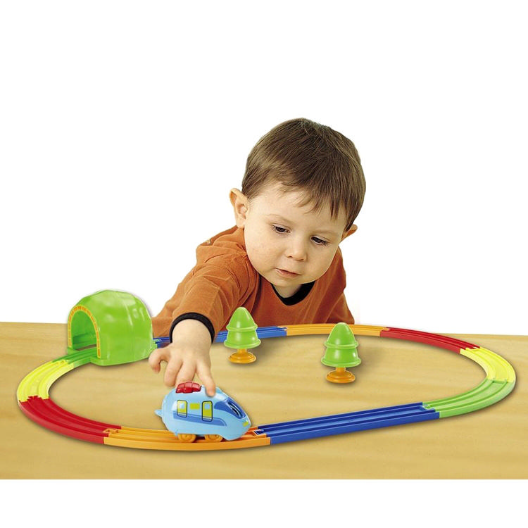 TRUST TOMY TOM4402 İlk Tren Setim (18 ay +)