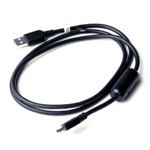 Câble USB noir avec un connecteur USB-A à une extrémité et un connecteur cylindrique à l'autre, isolé.