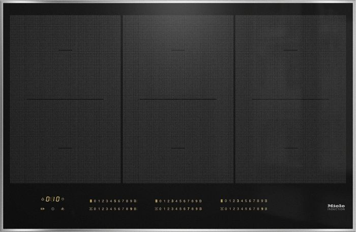 Schwarzes Miele Induktionskochfeld mit Touch-Bedienelementen und digitaler Anzeige.